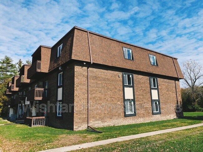 Building Photo - 203 Charleston Blvd