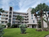 Building Photo - 8041 Sailboat Key Blvd S