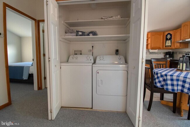 Building Photo - 100 Sheridan Square