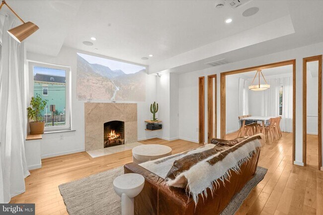 Building Photo - 4131 Illinois Ave NW