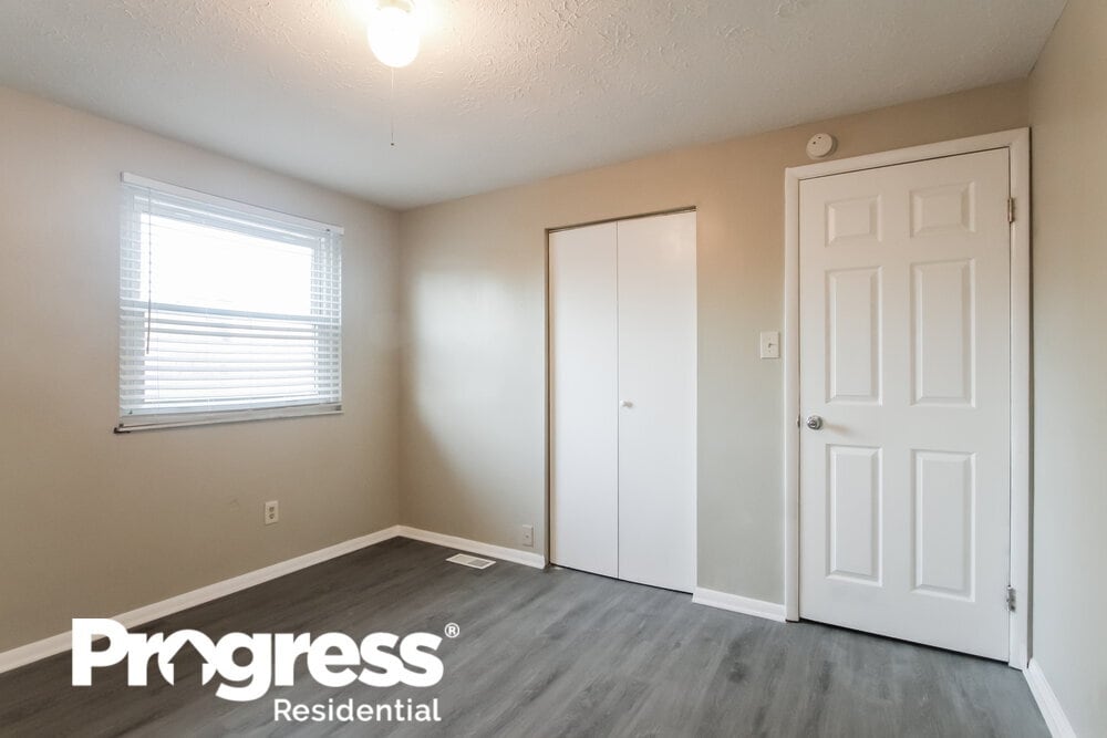 Building Photo - 8931 Squire Ct