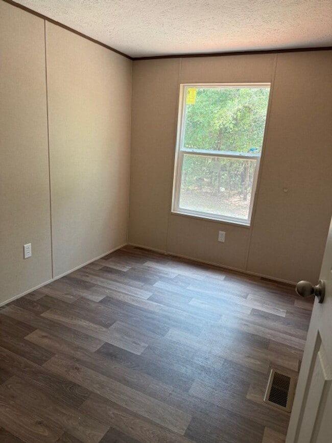 Building Photo - Brand New!! Singlewide MH in North Wakulla...
