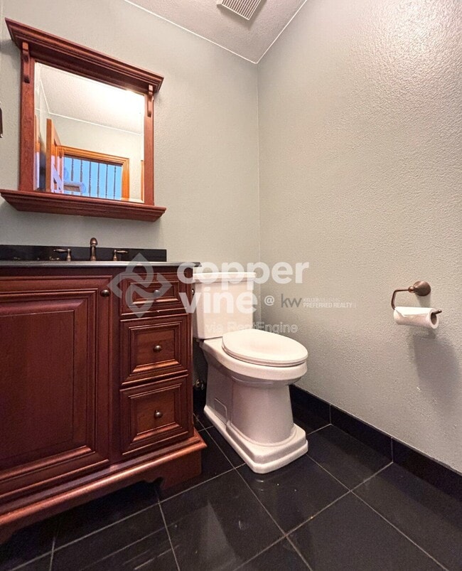 Building Photo - 1197 Clubhouse Dr