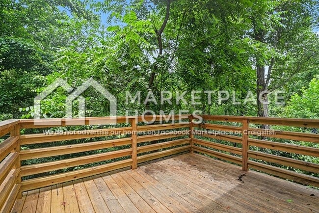 Building Photo - 211 Briar Rd