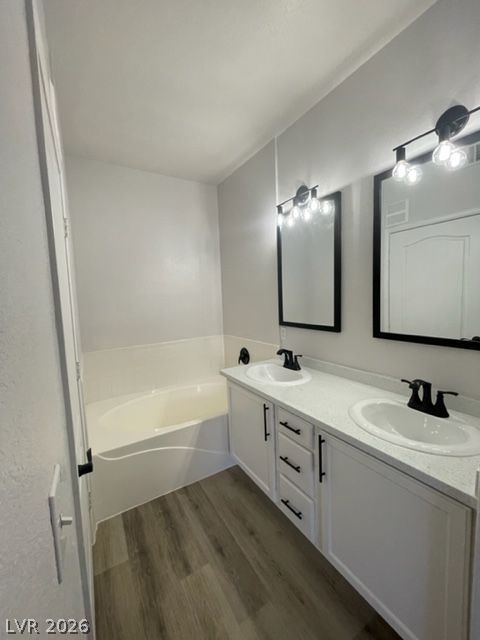 Building Photo - 9901 Trailwood Dr