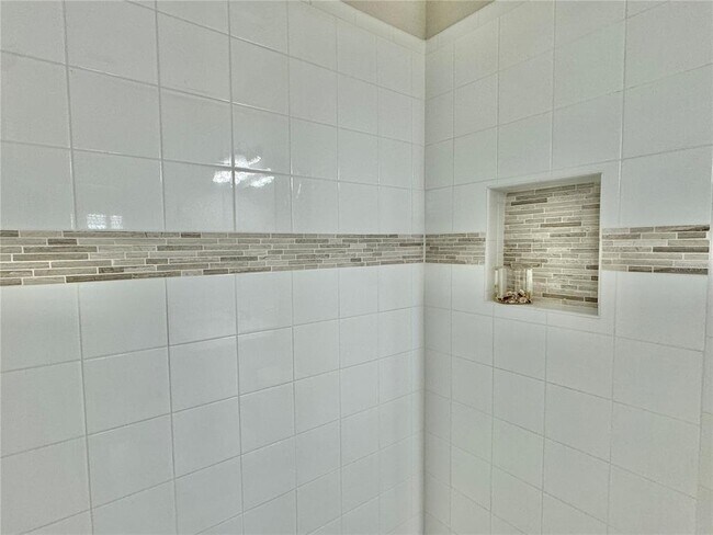 Building Photo - 13416 Beebe Aly