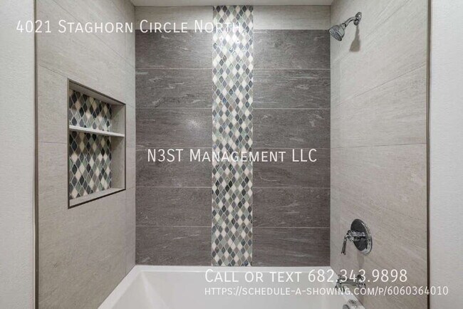 Building Photo - 4021 Staghorn Cir N