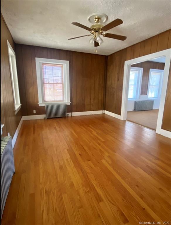 Building Photo - 18 Devine St