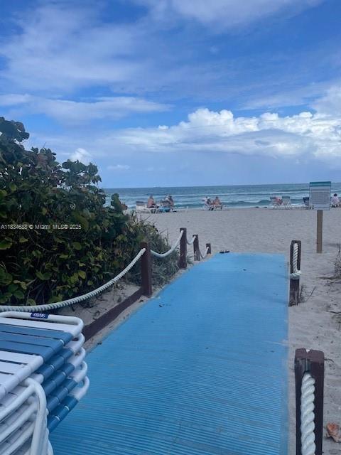 Building Photo - 2080 S Ocean Dr