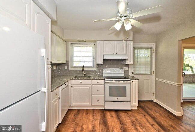 Building Photo - 436 Anthony Rd