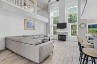 Building Photo - 6850 Thistle Hill Way