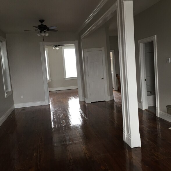Great room - 3230 Pennsylvania Ave
