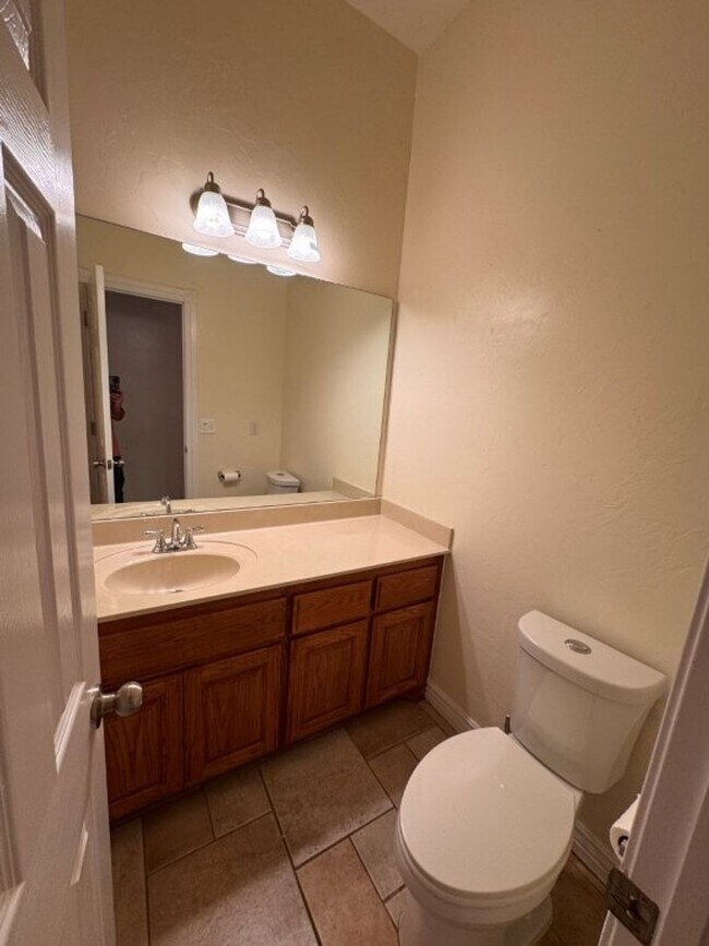 Building Photo - 3 bed, 2 living area, 2.5 baths with storm shelter gazebo!  This home has everything you need, ca...