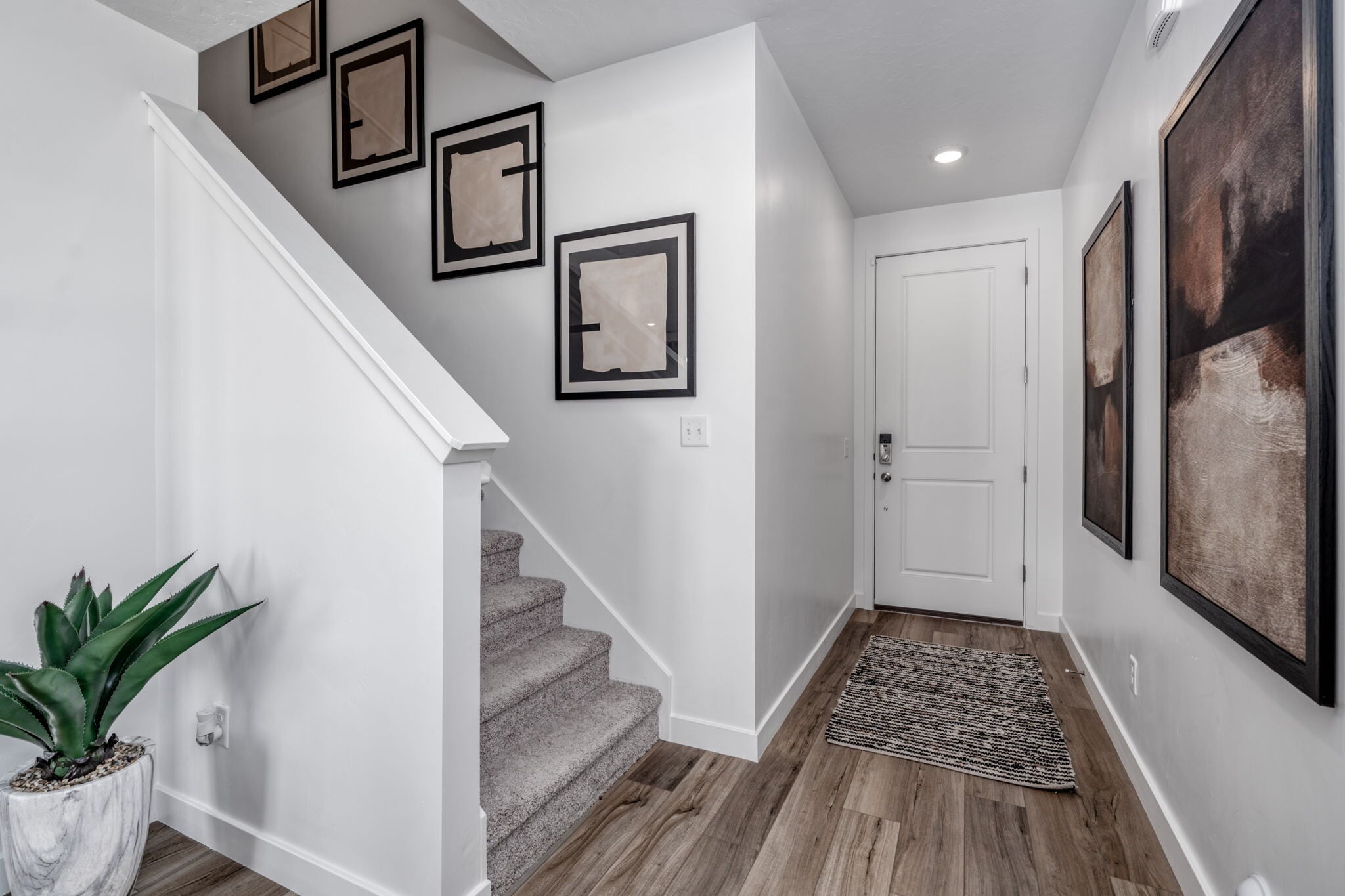 Building Photo - 1566 N Summer Spgs Cv