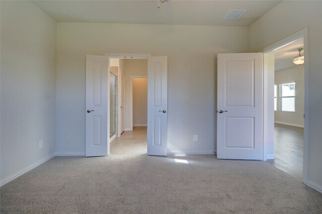 Building Photo - 4104 Zoe Ln