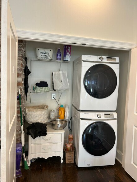 Building Photo - 3724 S Liberty St