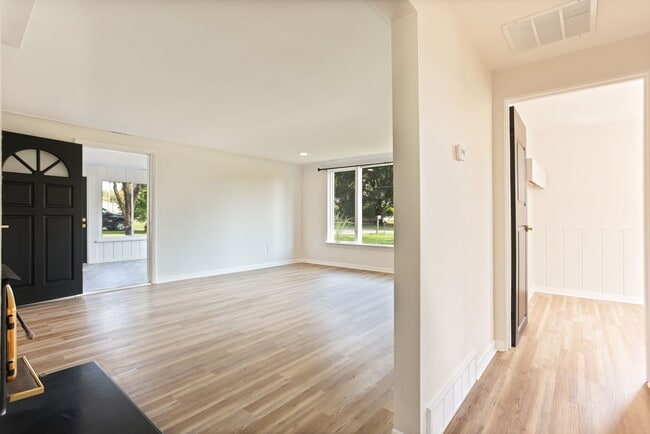 Building Photo - 7925 Otto St