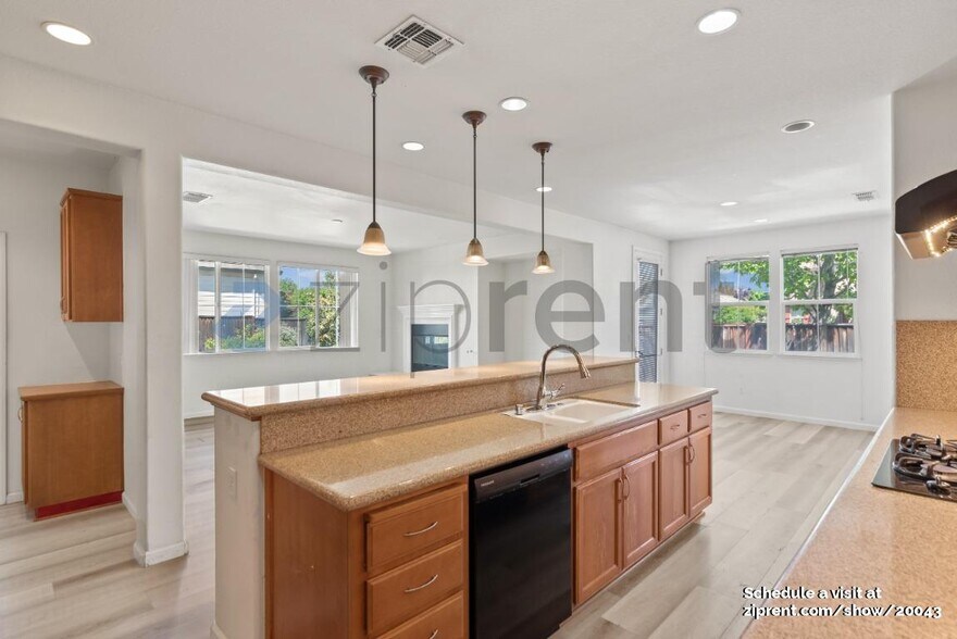 Building Photo - 351 Clarence Bromell Ct