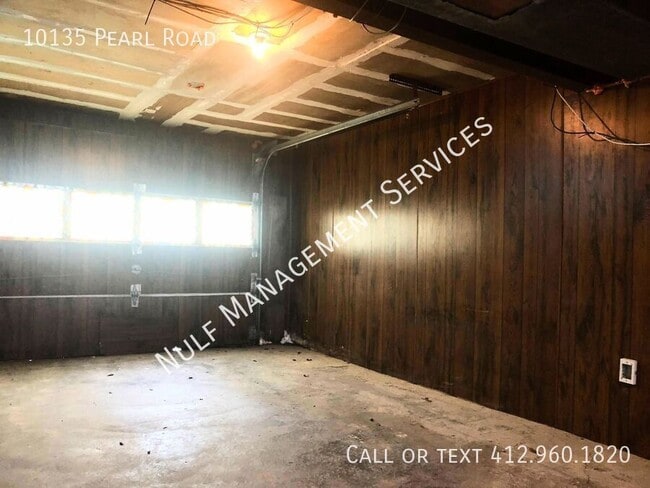 Building Photo - 10135 Pearl Rd