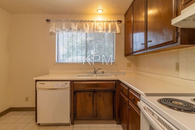 Building Photo - 3525 Mill Springs Dr
