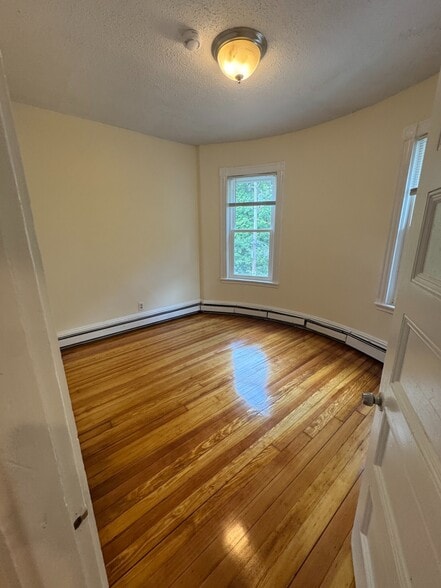 Building Photo - 64 Fisher Ave