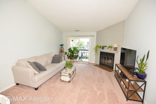 Building Photo - 2 br, 2 bath House - 939 RUDEE COURT