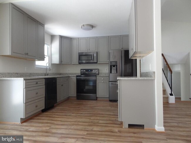 Building Photo - 1627 Severn Run Ct