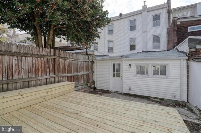 Building Photo - 160 East St