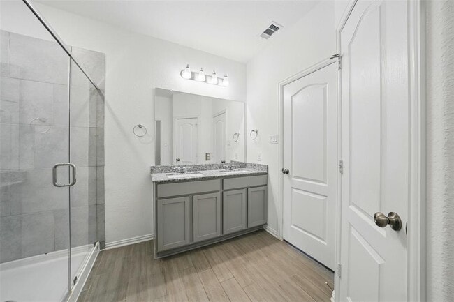 Building Photo - 31335 Horseshoe Meadow Bend Ln