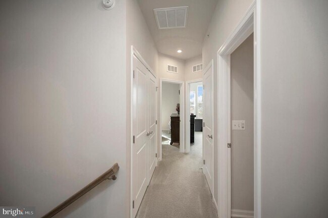 Building Photo - 7977 Independence Dr