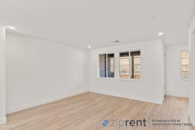 Building Photo - 4 br, 3.5 bath Townhome - 725 Delve Ct, Ha...