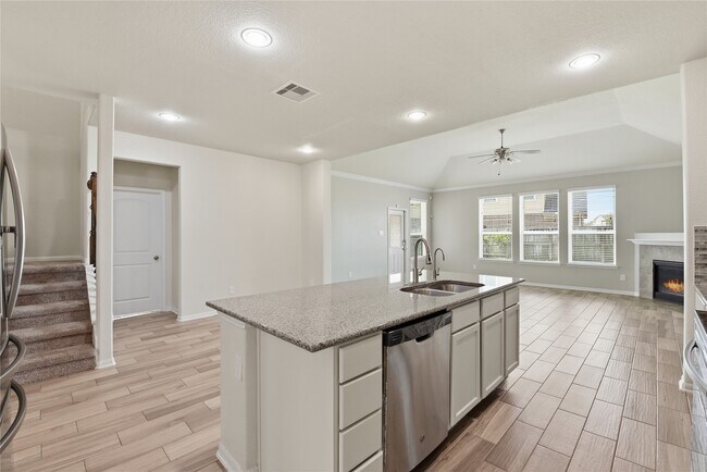 Building Photo - 5102 Brookshire Pass Dr