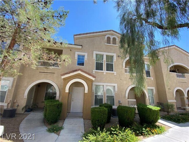 Building Photo - Furnished one bedroom