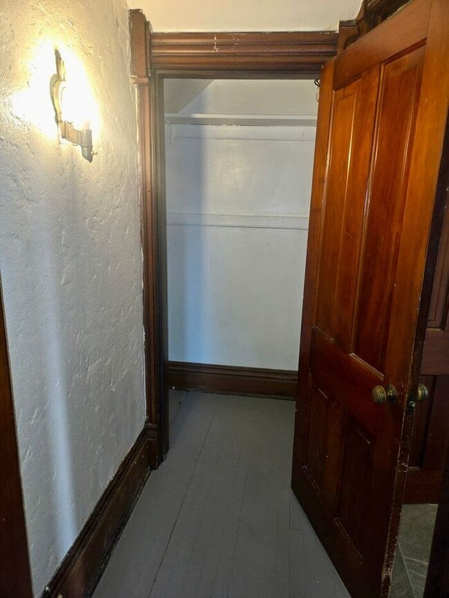 Building Photo - 2 bedroom unit in Niles