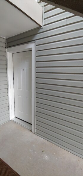 Primary Photo - 18404 E Kepner Pl