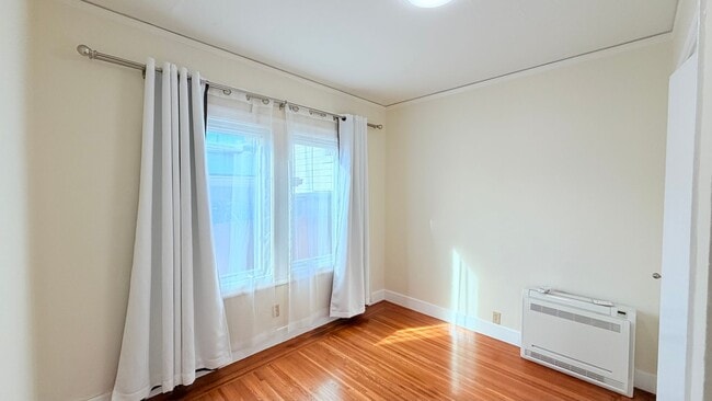 Building Photo - 3265 Liese Ave