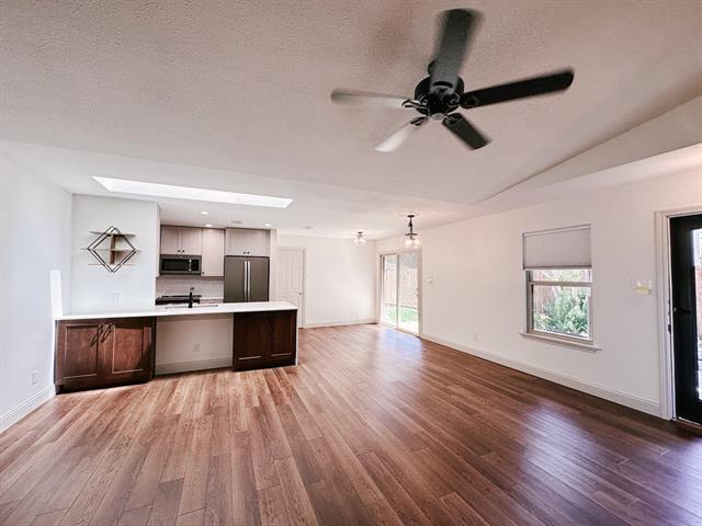 Building Photo - 4221 Spring Meadow Ln