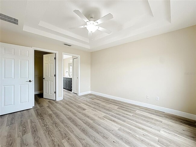 Building Photo - 14746 Clarkson Dr