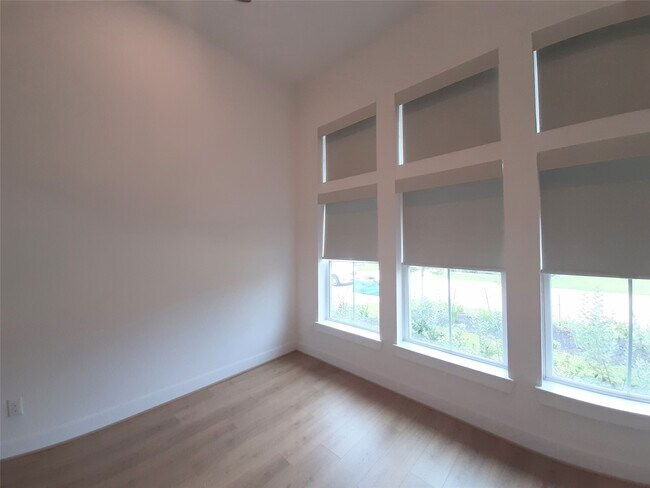 Building Photo - 8015 Allston Vlg Trl