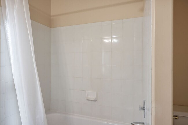 Building Photo - 4408 Rippling Brook Dr