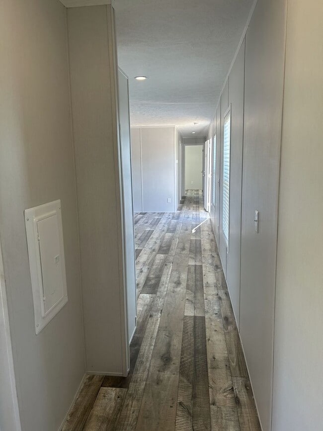 Building Photo - New Home! 3 Bedroom/2 Bath