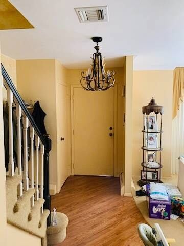 Building Photo - 2 Pleasantview Dr