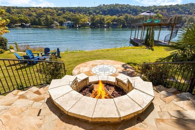 Building Photo - 3113 Ski Shores Terrace