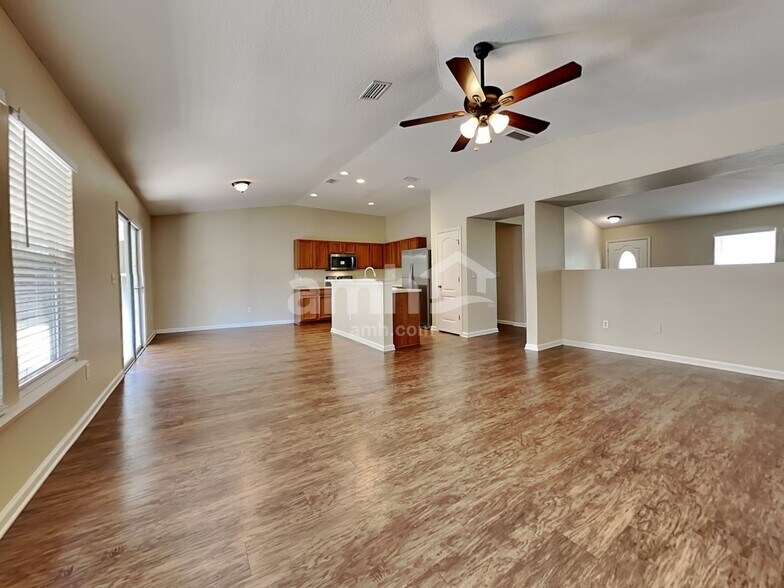 Building Photo - 86718 Cartesian Pointe Dr