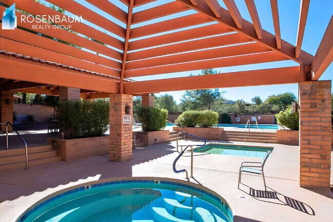 Building Photo - Charming 2-beds, 1-baths townhome unit in the peaceful high-desert foothills of Tanque Verde!