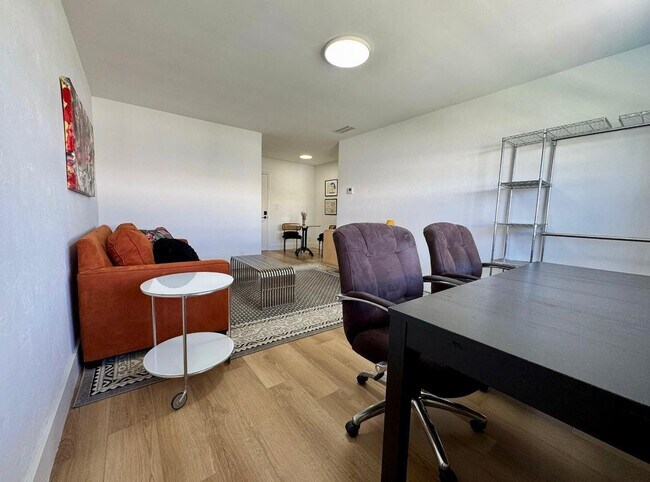 Building Photo - 299 SW 7th St