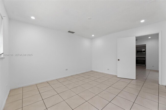 Building Photo - 7001 NW 15th St