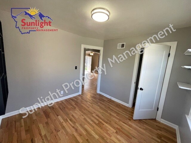 Building Photo - "Charming 2-Bed Home with Gleaming Hardwood Floors in Billings, MT!"