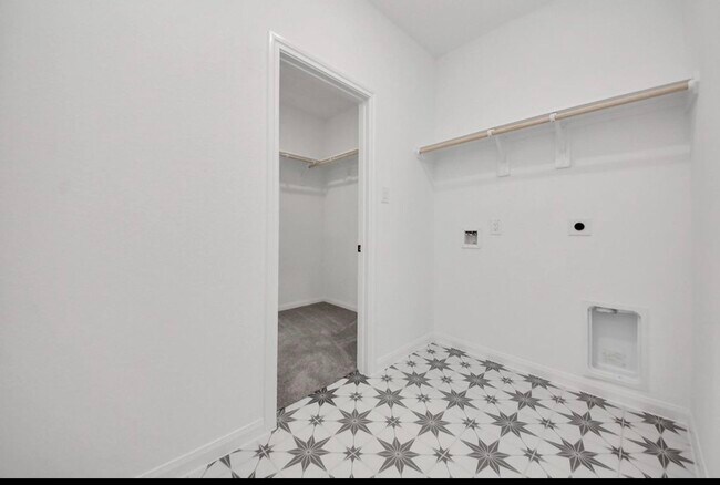 Building Photo - 7418 Auburn Wheat Dr