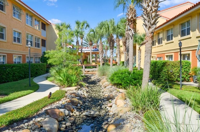 Building Photo - Resort Style Living within Walking Distanc...